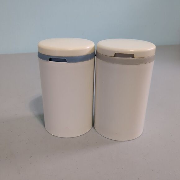 Tupperware Stackable Spice Shaker Containers Blue & Gray Lids - Picture 1 of 3